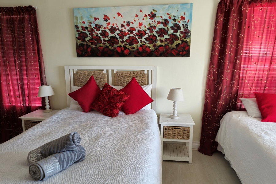 4 Bedroom Property for Sale in Sandy Point Western Cape